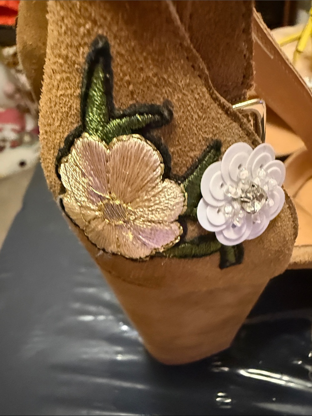 bill blass Tan Suede Wedge Sandals with White Floral Appliqués - Picture 5 of 9
